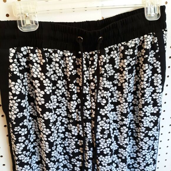 New Directions Womens Palazzo Pants Size S Polyester Floral Print Blk/White - Picture 3 of 10